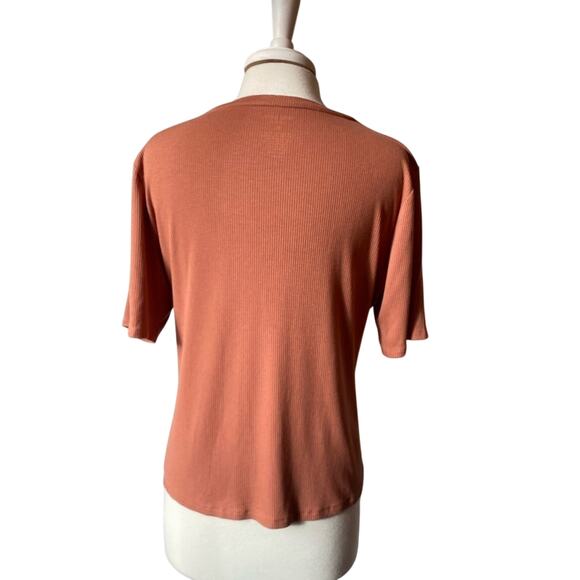 Nine West Women's 1X Boho Soft Spun Ribbed Short Sleeve Terra Cotta Fitted Top - Picture 3 of 7